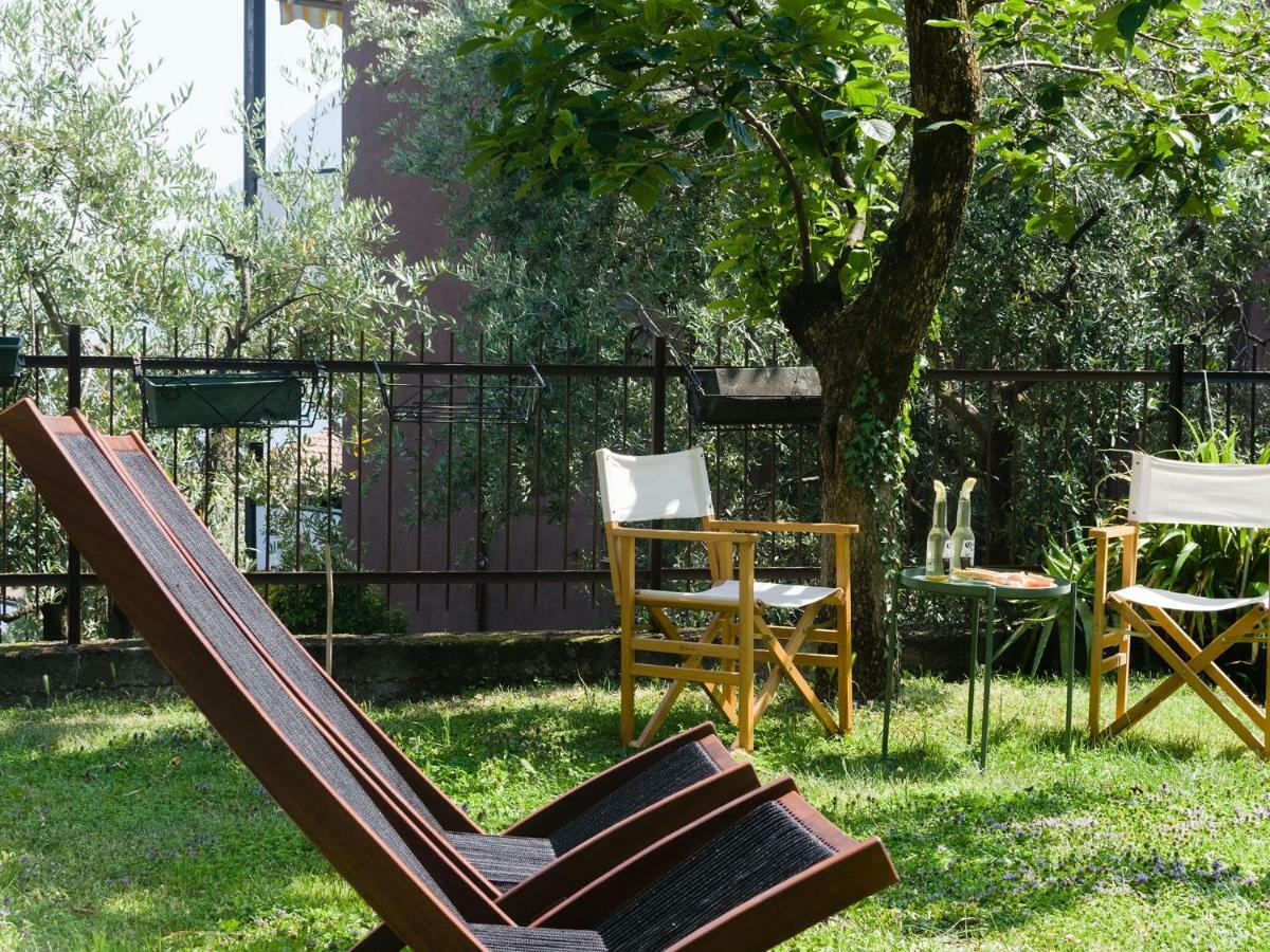Discesa A Lago With Terrace And Garden On Lake Iseo Рива ди Солто Екстериор снимка
