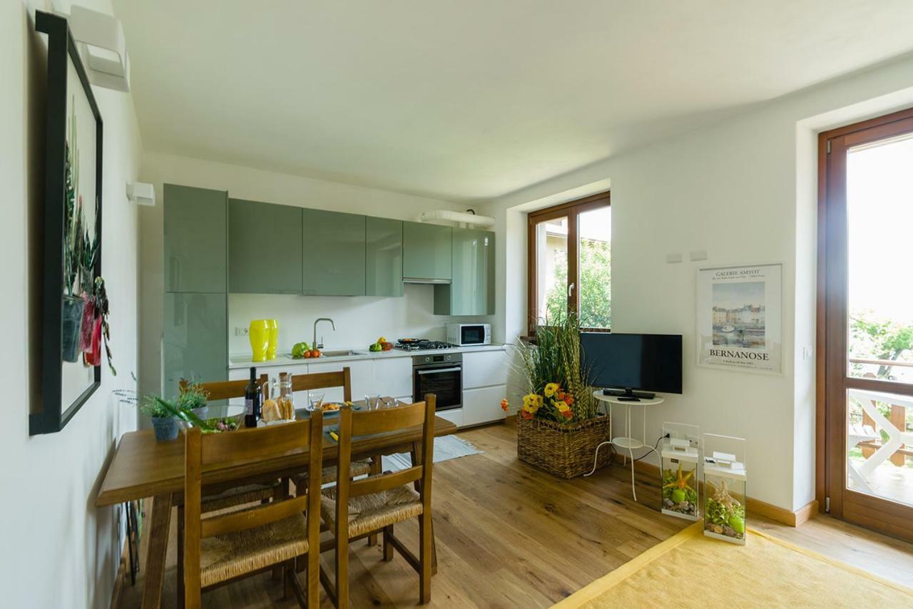 Discesa A Lago With Terrace And Garden On Lake Iseo Рива ди Солто Екстериор снимка